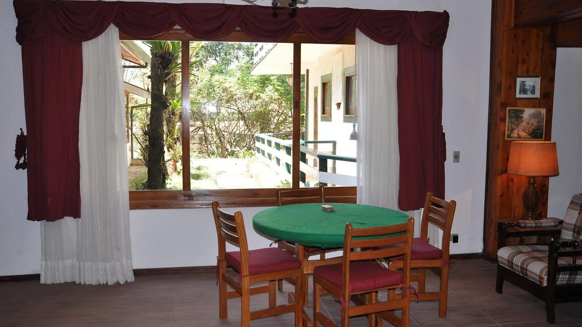 Hotel Vila Regina Campos do Jordão